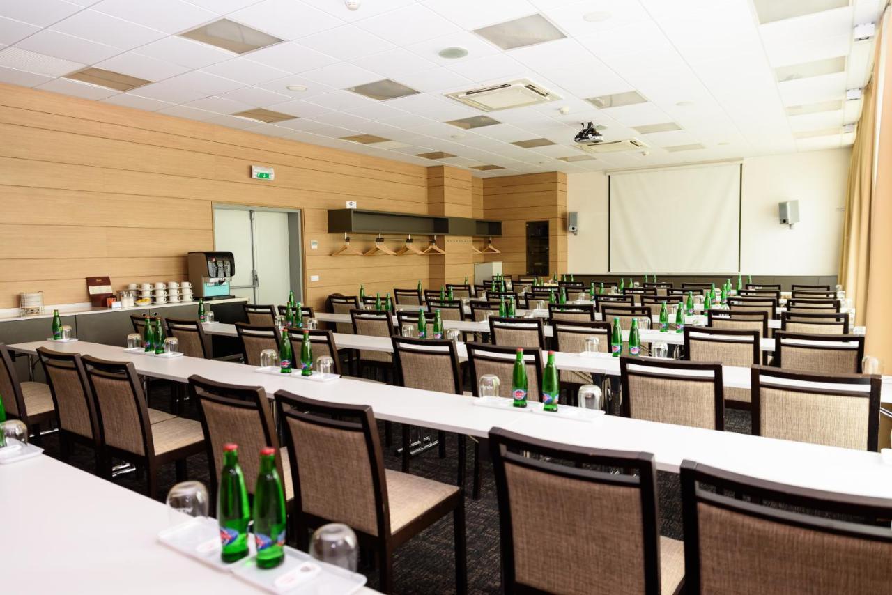 Hotel Euro Παρντούμπιτσε Εξωτερικό φωτογραφία